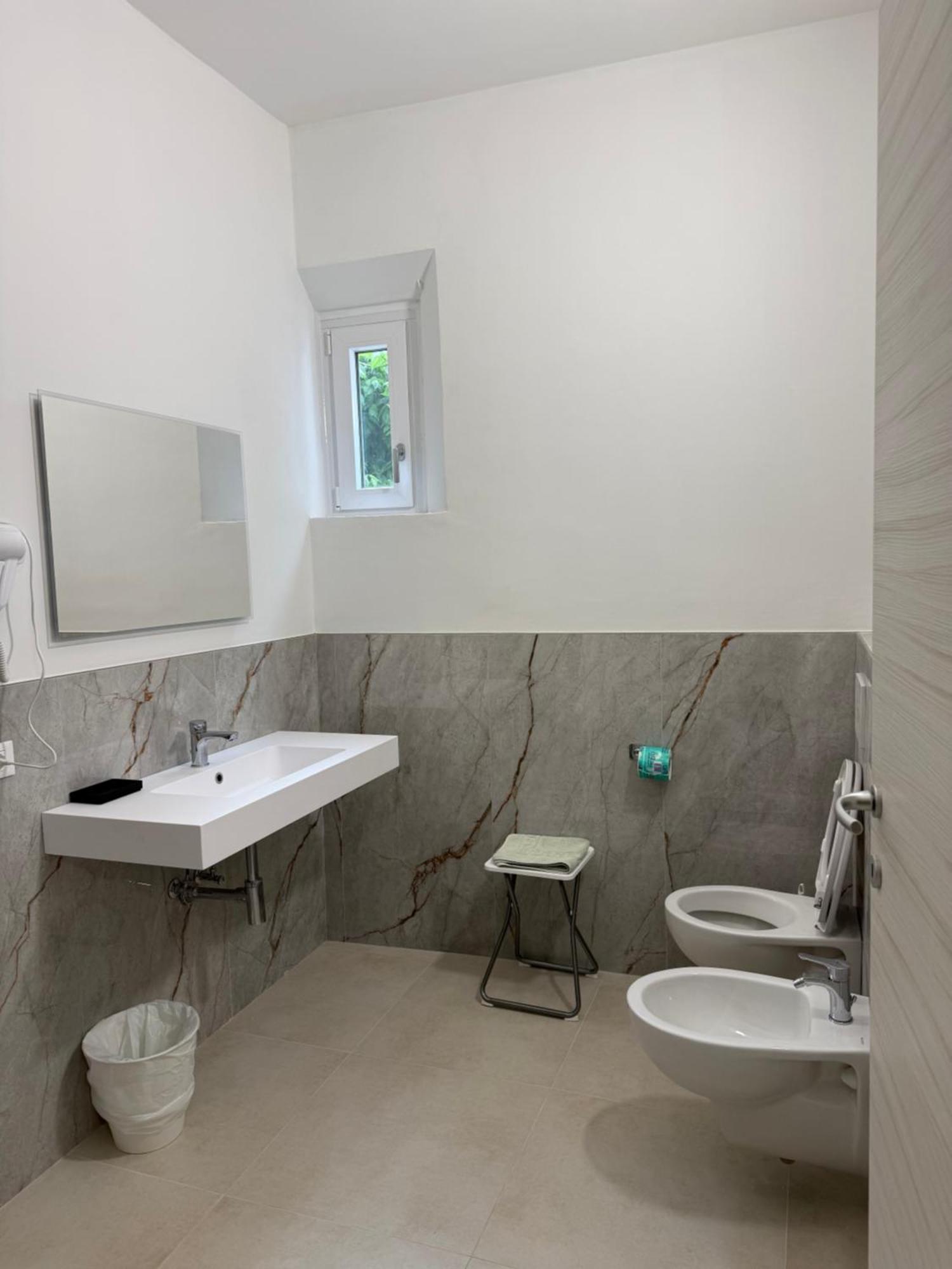 Hotel Pigalle Rimini Bagian luar foto